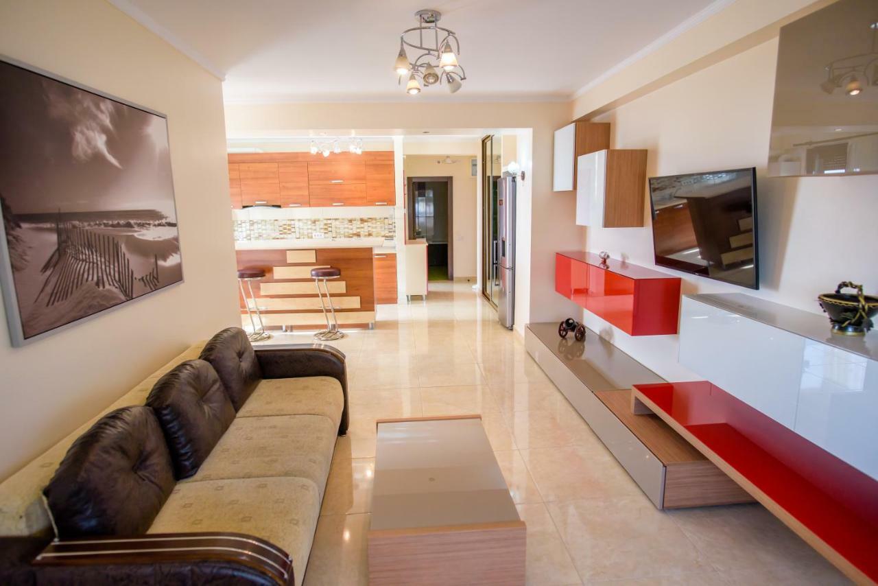 C&Y Zev Apartments Mamaia Exterior foto